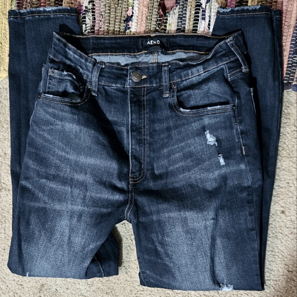 AERO distressed Super High Rise straight leg jeans sz 14